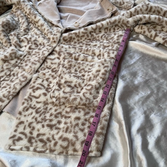 Leopard Print Faux Fur Coat - Picture 9 of 9